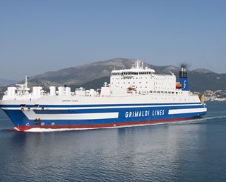 Grimaldi Lines nave Euroferry Olympia