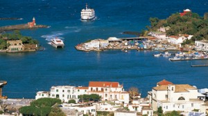 Traghetti Ischia - il porto