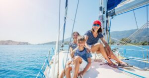 Escursioni in barca in famiglia alle isole eolie