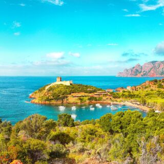 Baia di Girolata nella riserva naturale di Scandola. Golfo di Girolata, Corsica del Sud